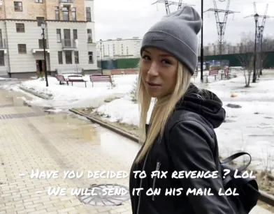 Русская блондинка сосет член соседа после случайной встречи