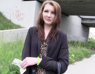 Как развести девушку за 5 минут и трахнуть на природе