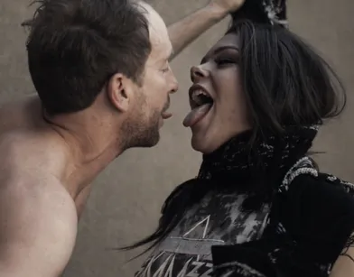 Девушка очень хотела жесткого секса и получила то что хотела