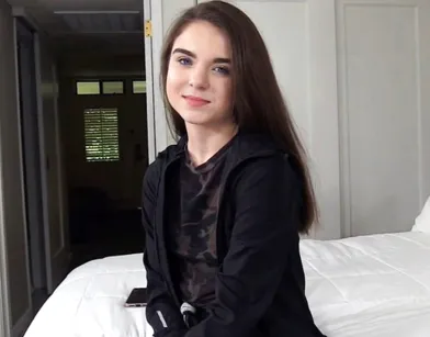 Скромная милашка на самом деле любит секс