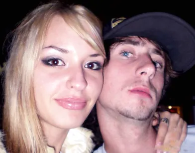 Реальная русская пара занимается сексом на камеру