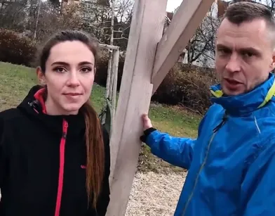 Секс с чужой девушкой на глазах у ее парня